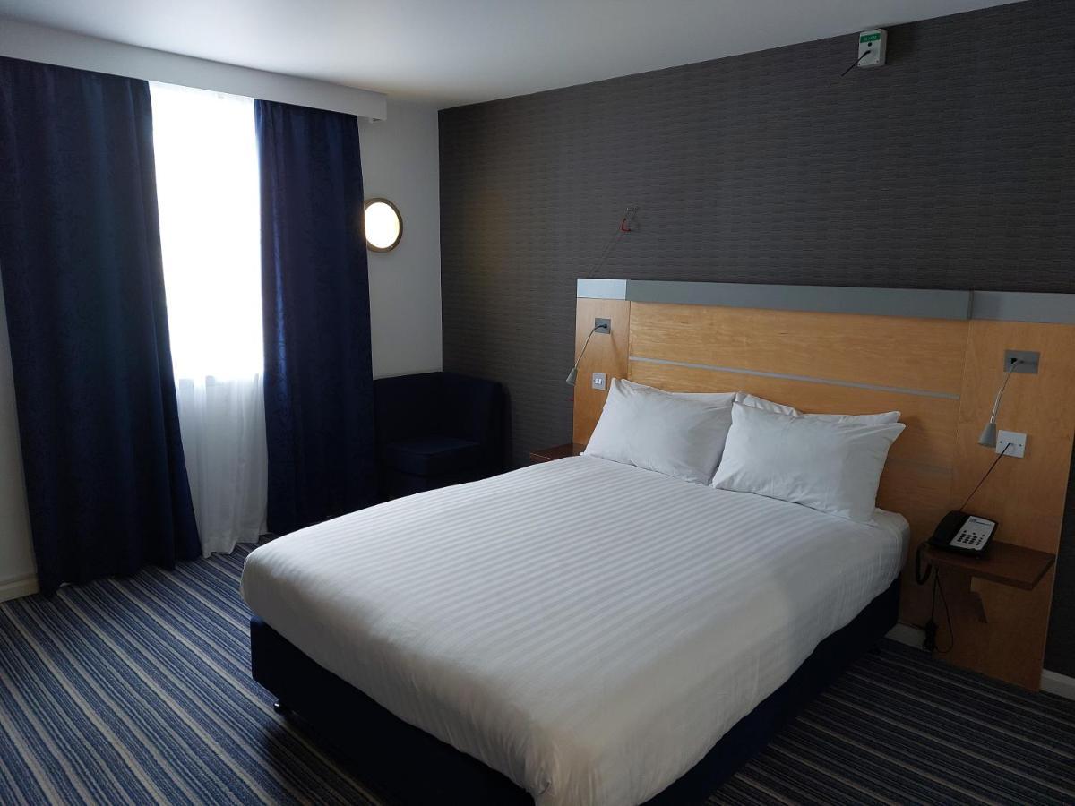 Holiday Inn Express Birmingham - Castle Bromwich, An Ihg Hotel Ngoại thất bức ảnh